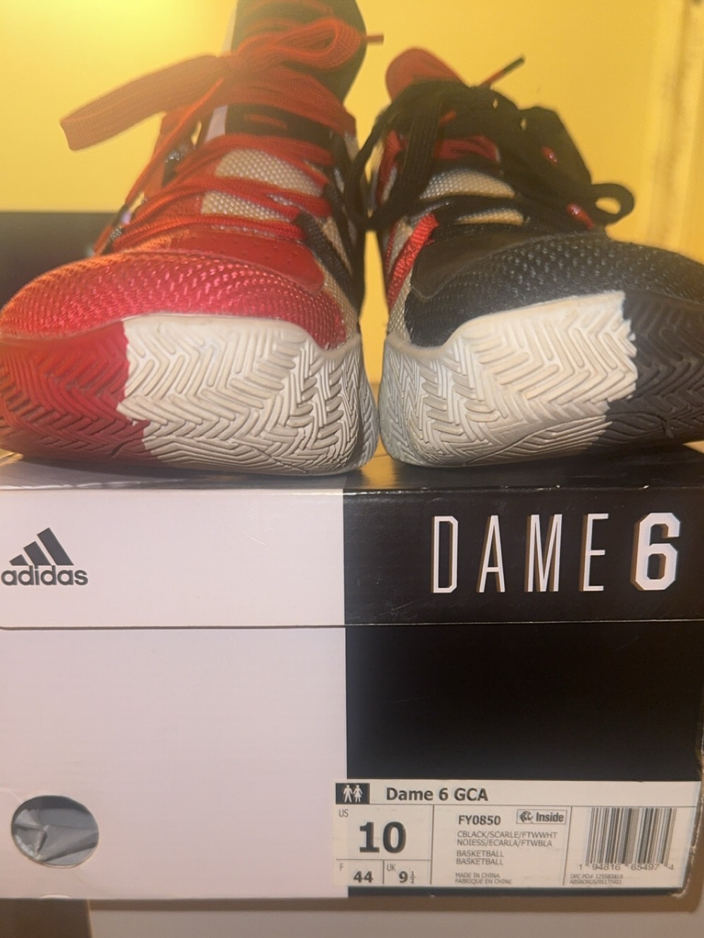 adidas mens Dame 6 Basketball Shoes - Red / Black